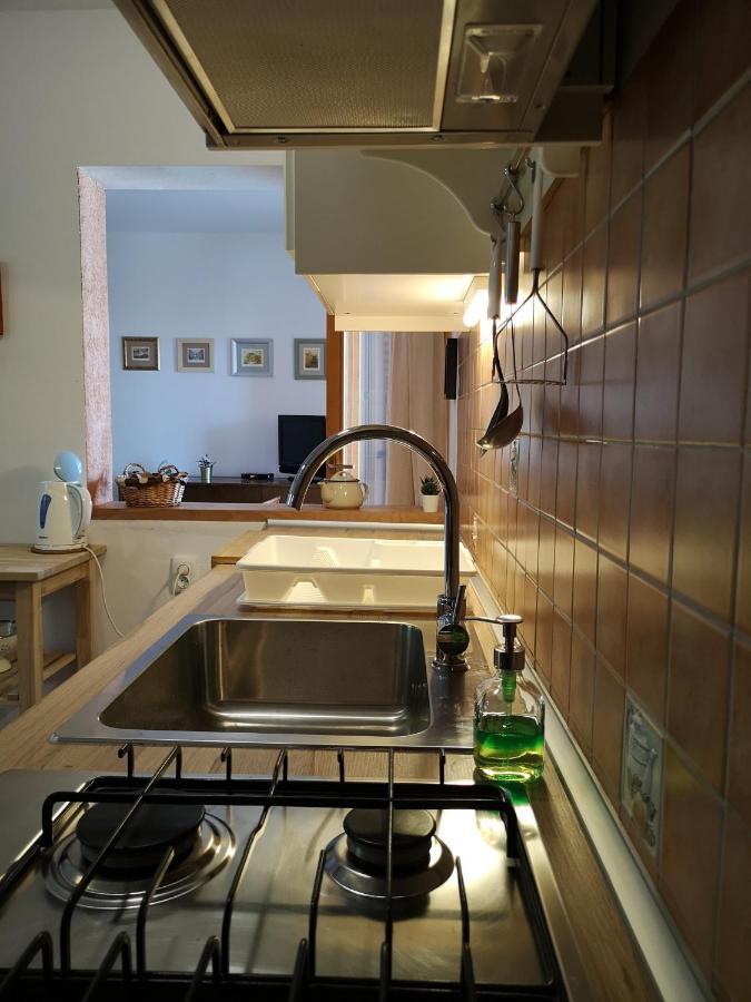 Apartments Lili I Башка Экстерьер фото
