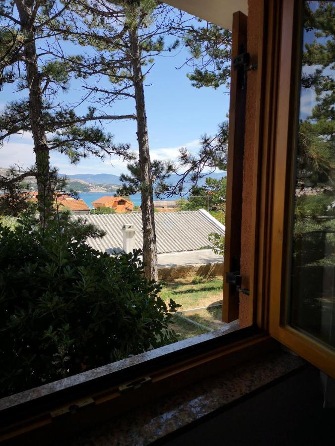 Apartments Lili I Башка Экстерьер фото