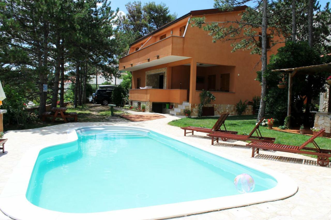 Apartments Lili I Башка Экстерьер фото